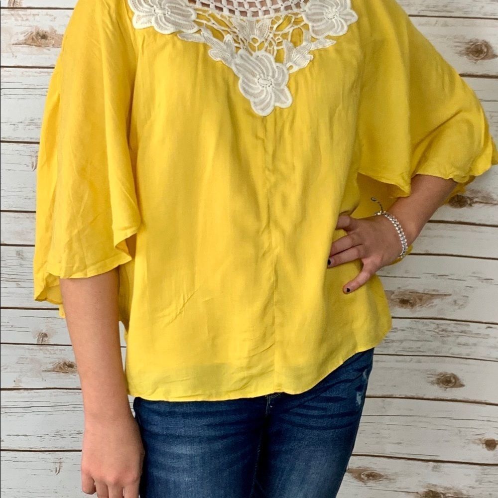 Yellow Top - Picture 2 of 2